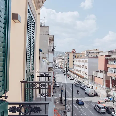 Dioniso's Stazione Apartament